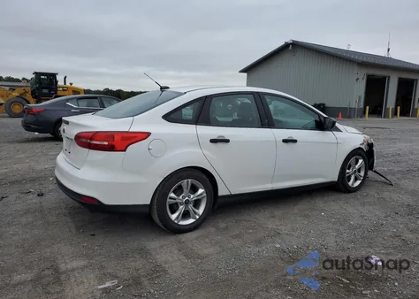 2016 Ford Focus S из США, поврежденный, VIN 1FADP3E26GL248504